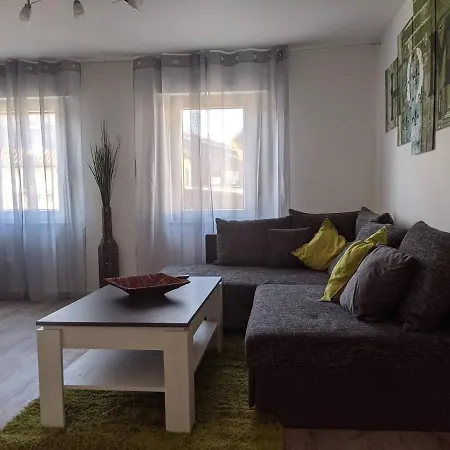 Grosszuegige 3-Zimmer-Wohnung Im Taunus - 2 Baeder & Familienfreundlich Апартаменты